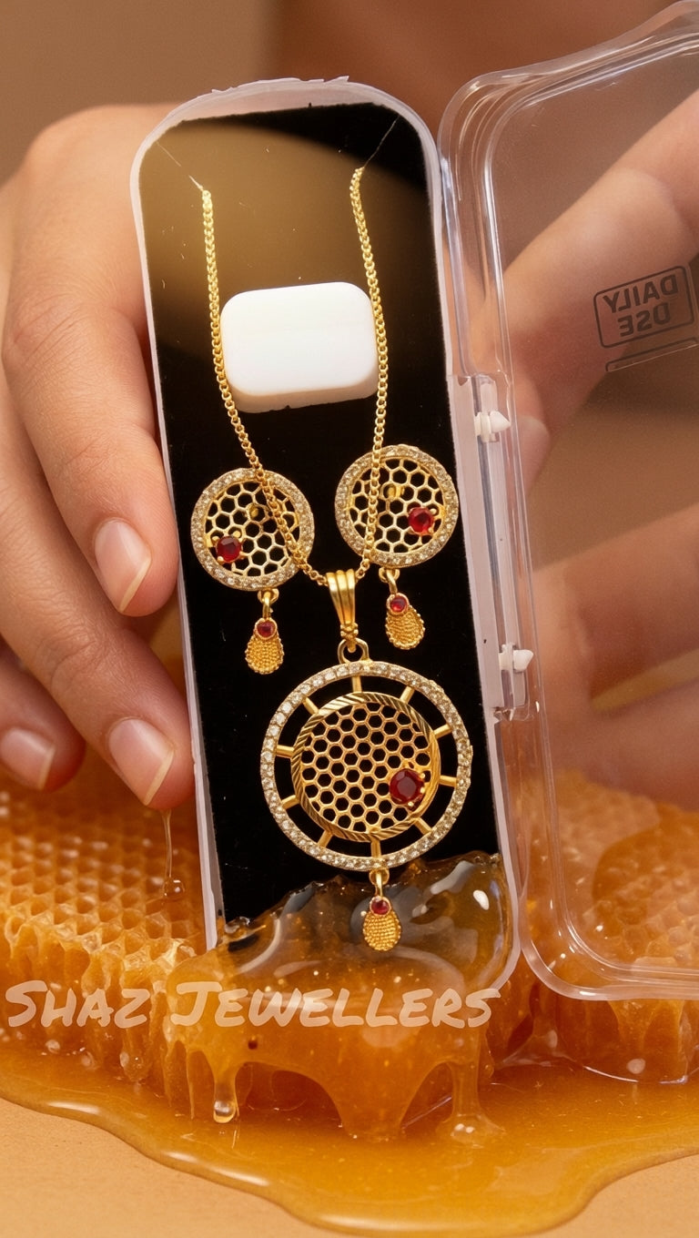 Luxury Ethnic Pendant Set – Free Jewellery Box Included