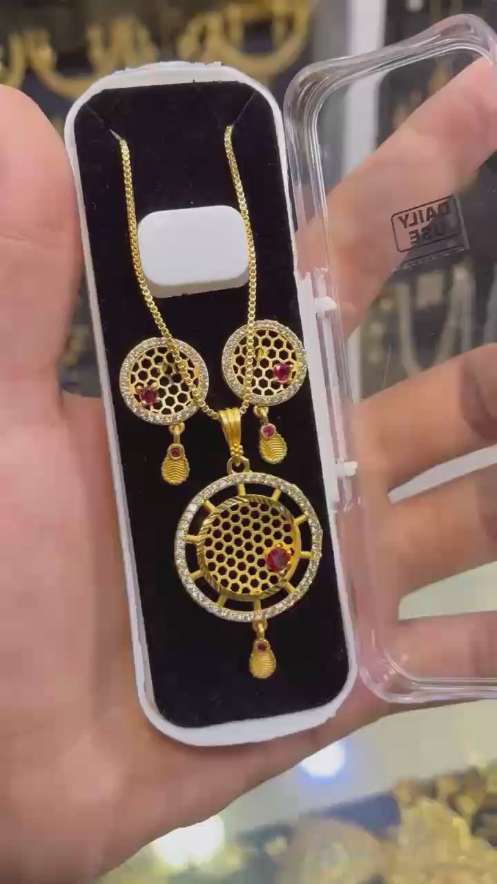 Luxury Ethnic Pendant Set – Free Jewellery Box Included