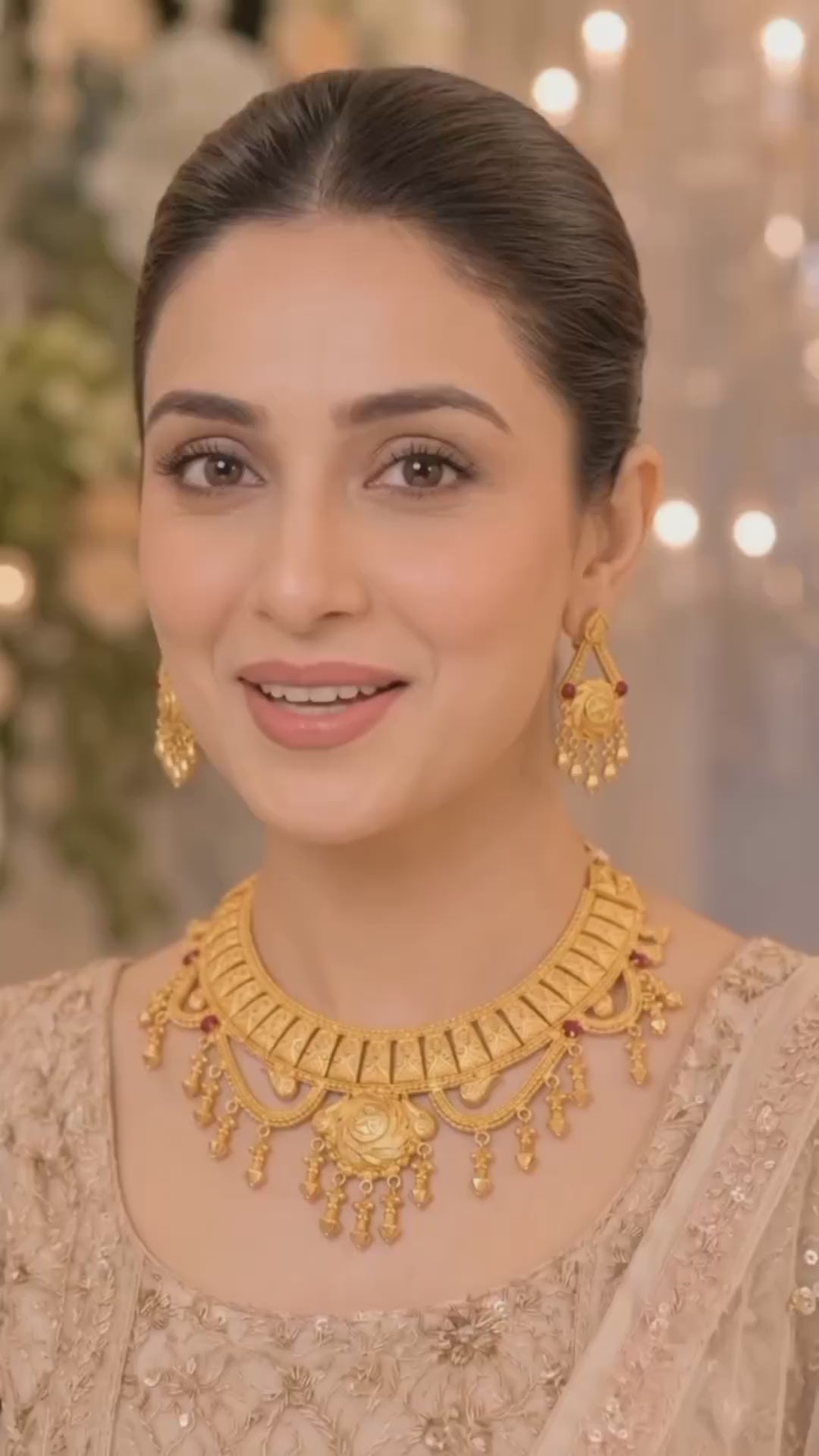 Stylish Traditional Necklace Set – Free Jewellery Box Included (Video)